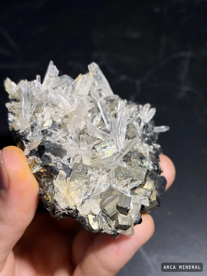 Quartz et Pyrite sur Blende — pyrite, Huaron, Pérou