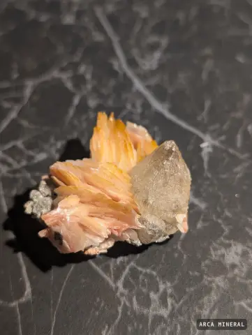 Cérusite sur Baryte — Cérusite, Mibladen, Maroc