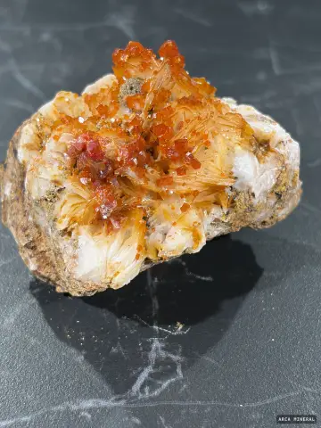 Vanadinite sur Baryte — Vanadinite, Mibladen, Maroc