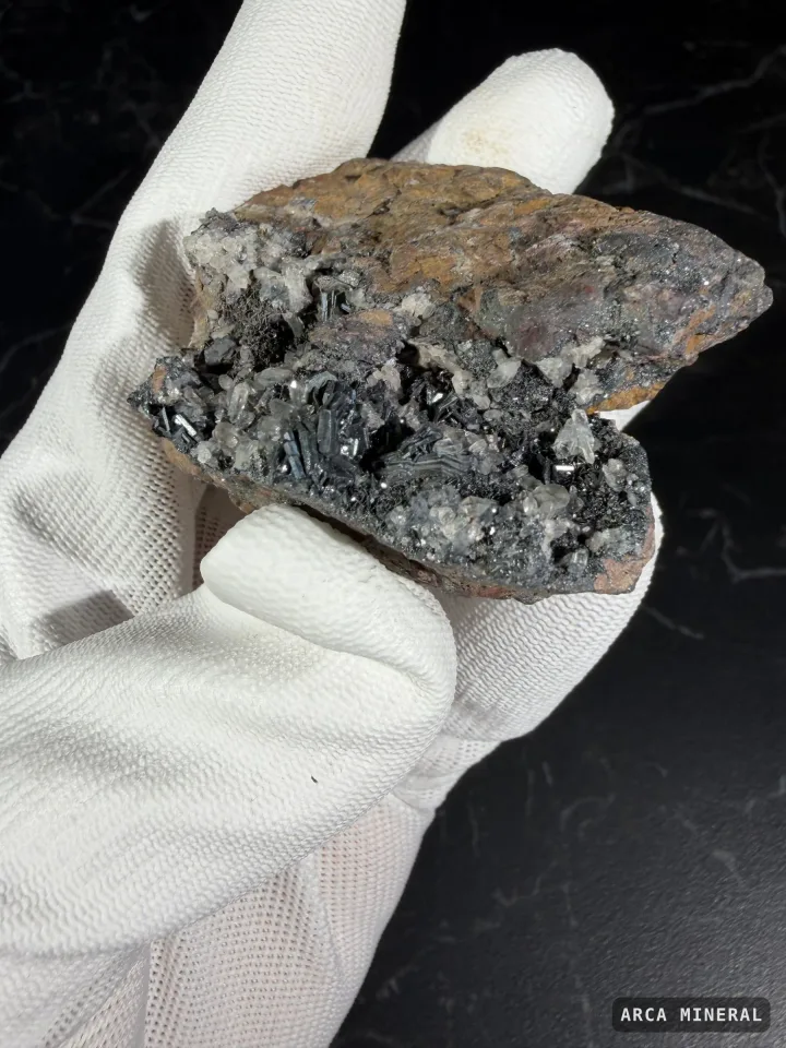 Hématite avec Quartz 3