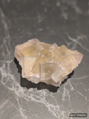 Fluorite Zonée du Var 2