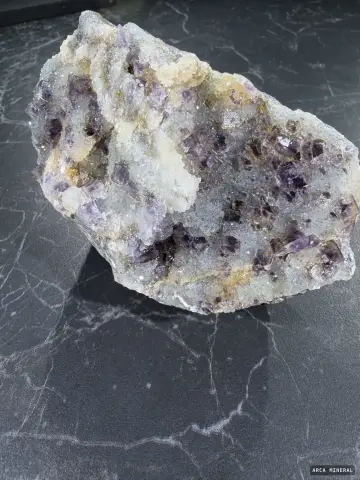 Fluorite violette Fantôme sur Quartz 2